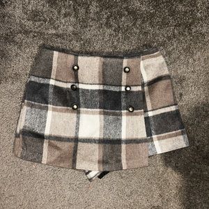 Plaid mini skort